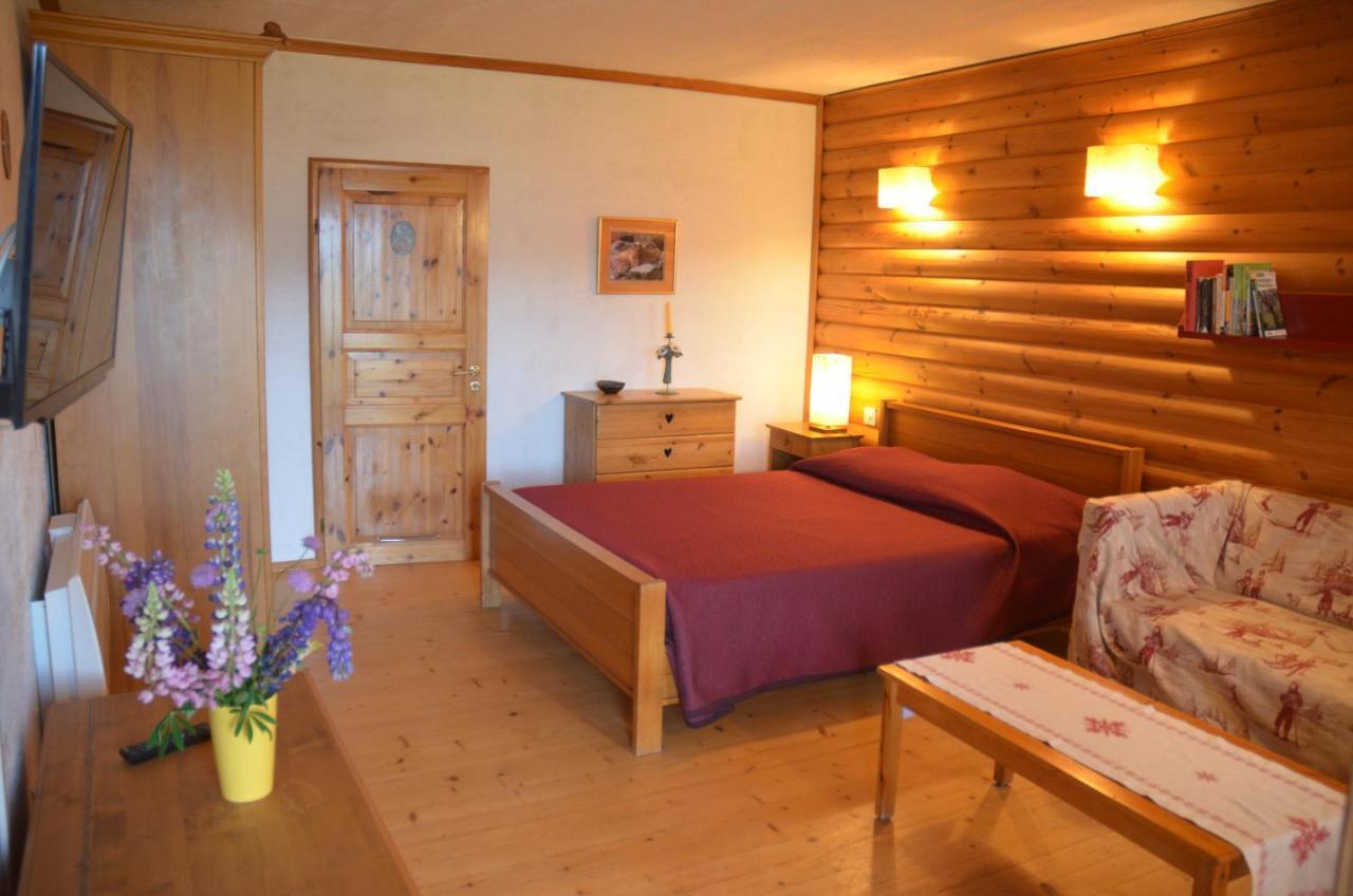 Rouge Sorbier Apartment Font-Romeu-Odeillo-Via